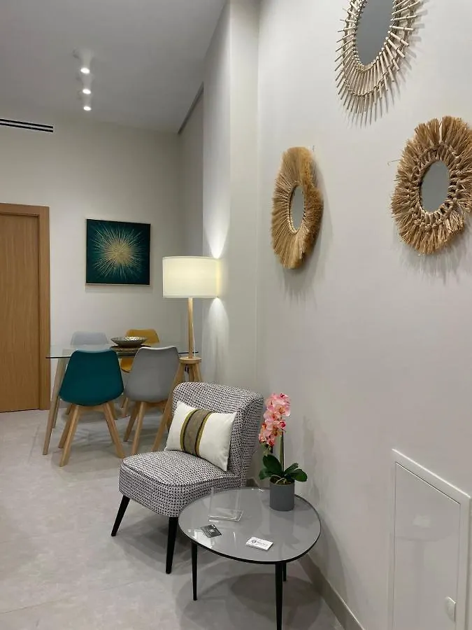 Apartamentos Granada 76 Nerja